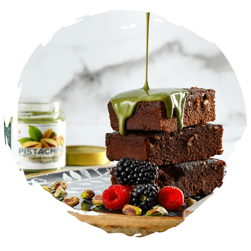 brownie-with-pistachio-spread-topping